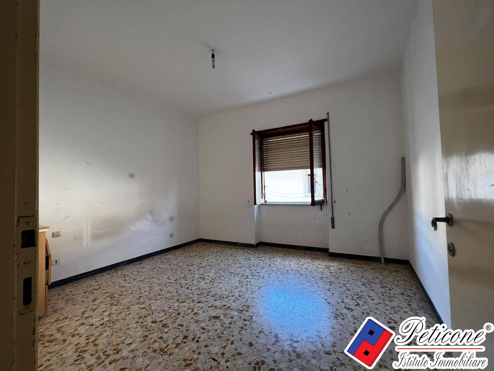 Appartamento in vendita a Fondi, Centro