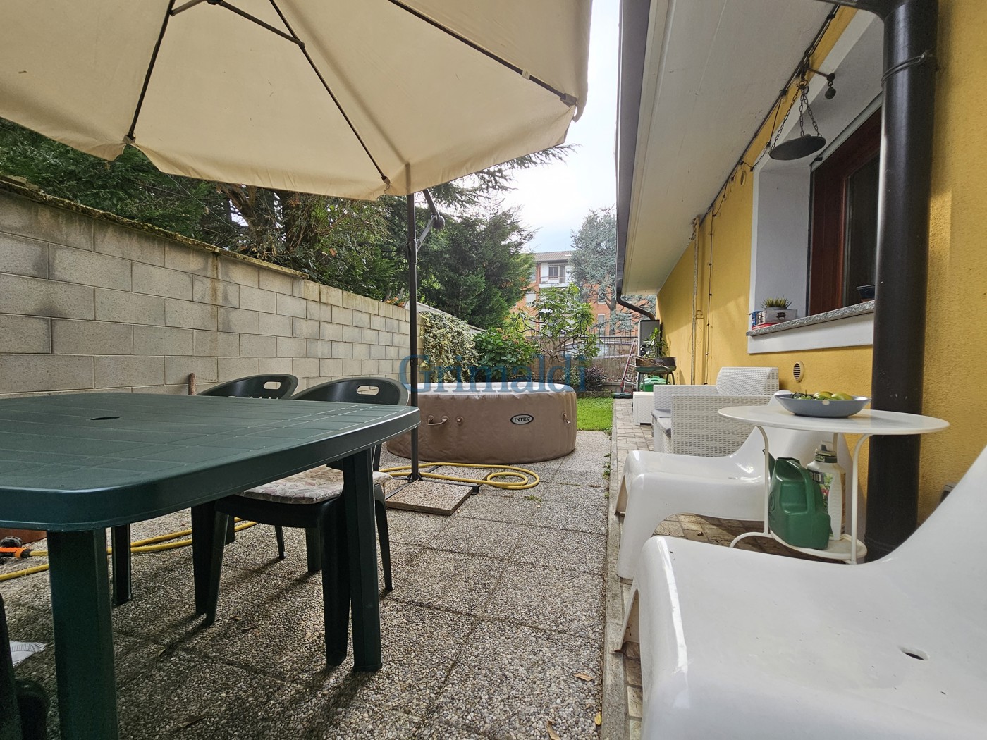 Trilocale con giardino a Arluno