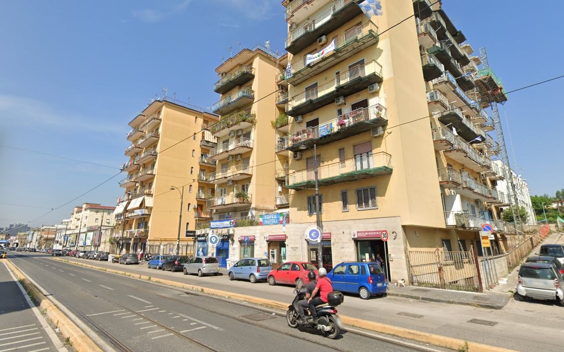 Magazzino in vendita, Napoli poggioreale