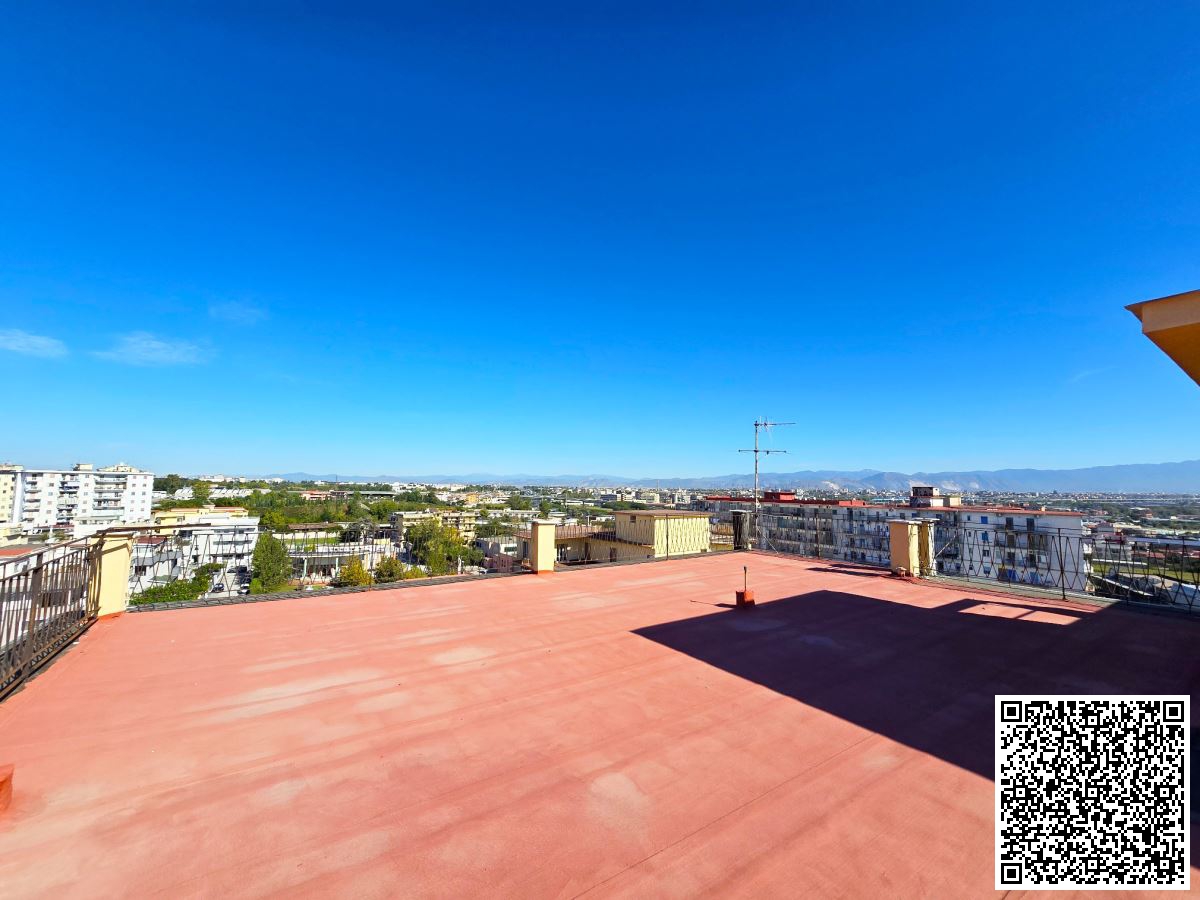 Quadrilocale in vendita a Casoria