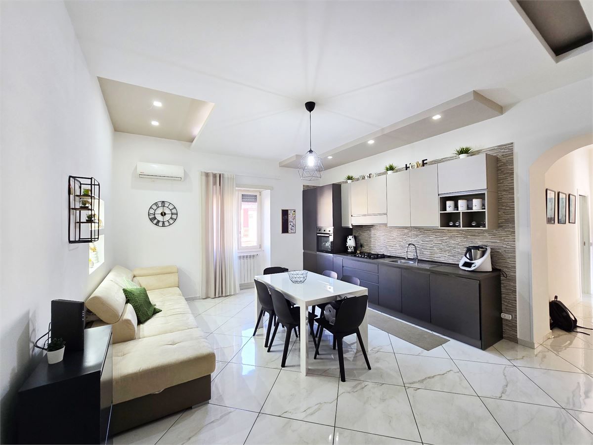 Trilocale in vendita a Napoli