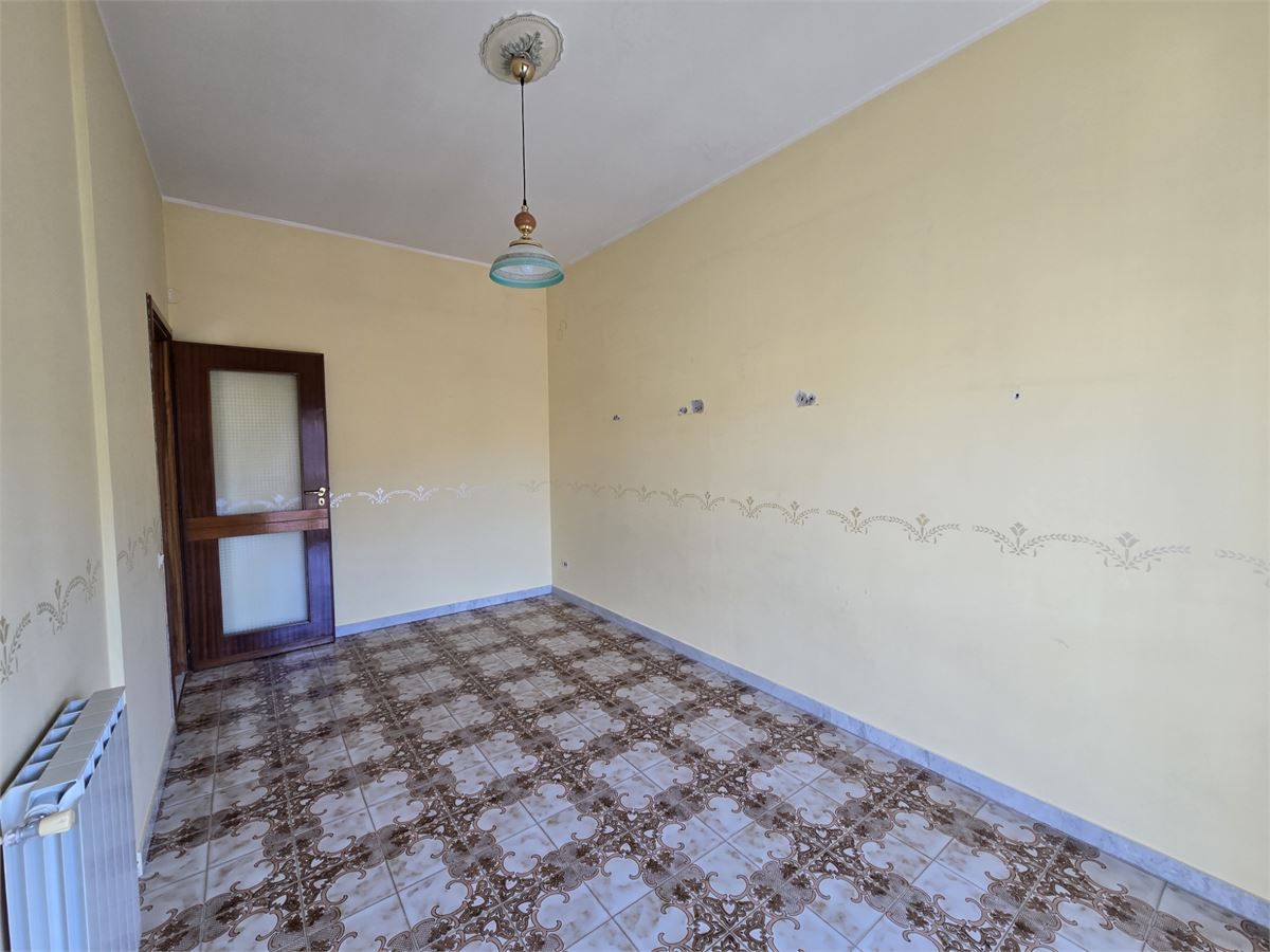 Trilocale in affitto a Melito di Napoli