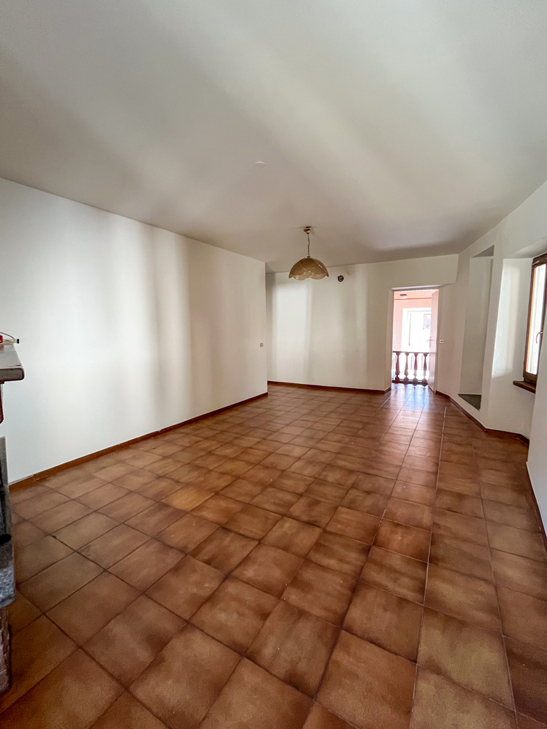 Trilocale in vendita a Porlezza