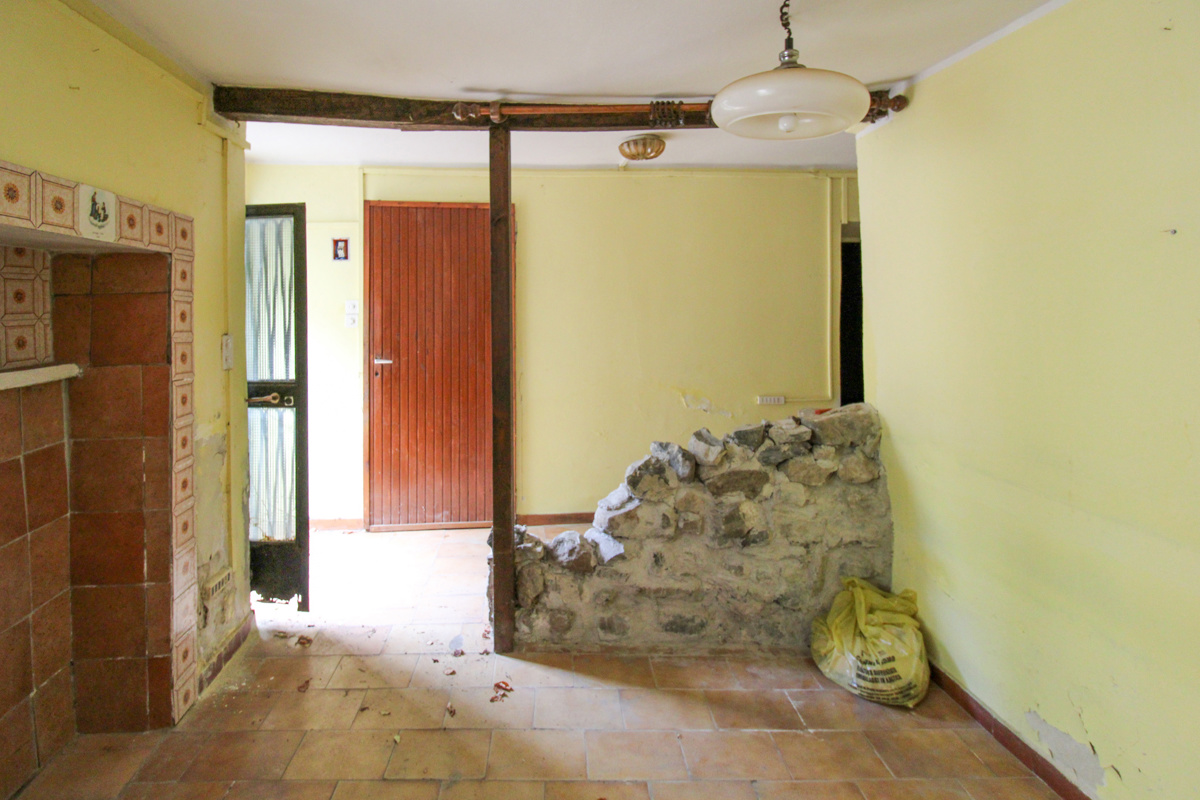 Casa indipendente da ristrutturare a Blessagno