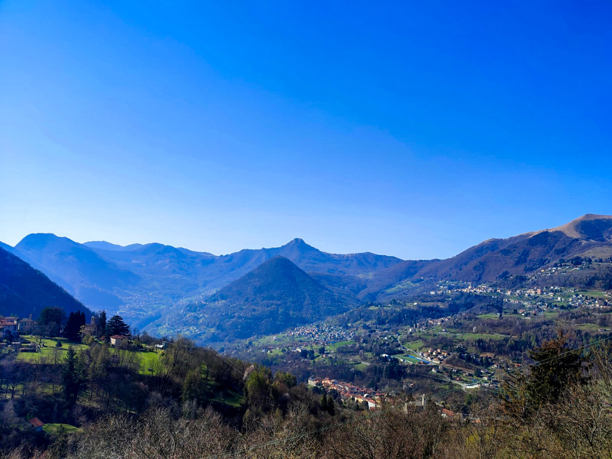 Trilocale da ristrutturare a Blessagno