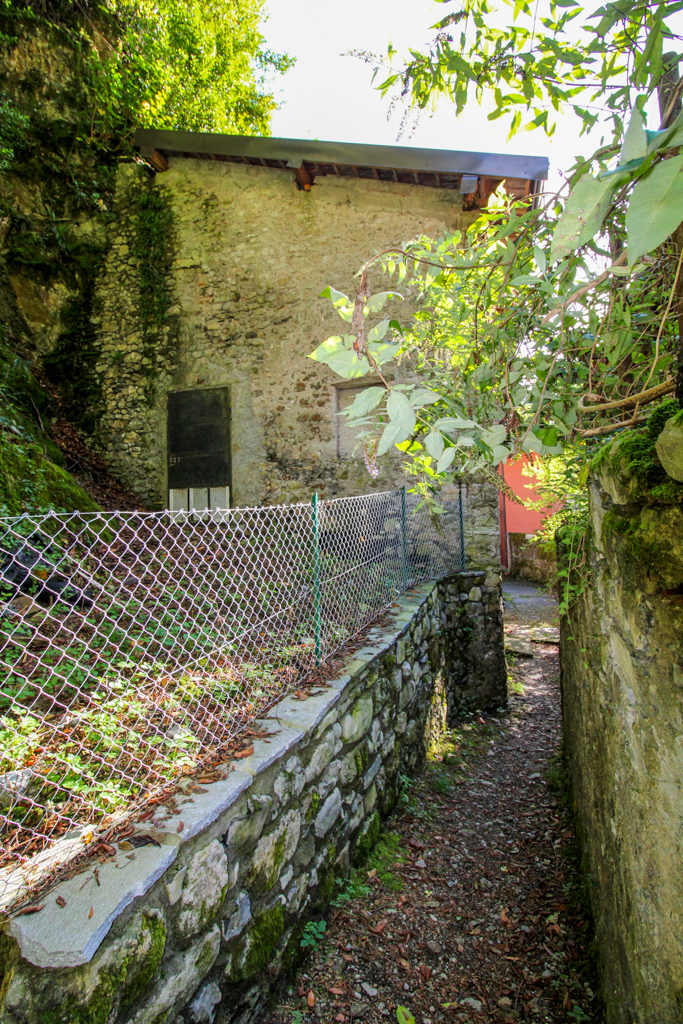 Rustico con giardino a Valsolda