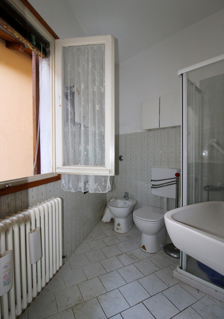 Casa indipendente con box a Dizzasco