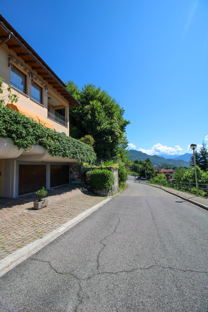 Appartamento in vendita a Porlezza