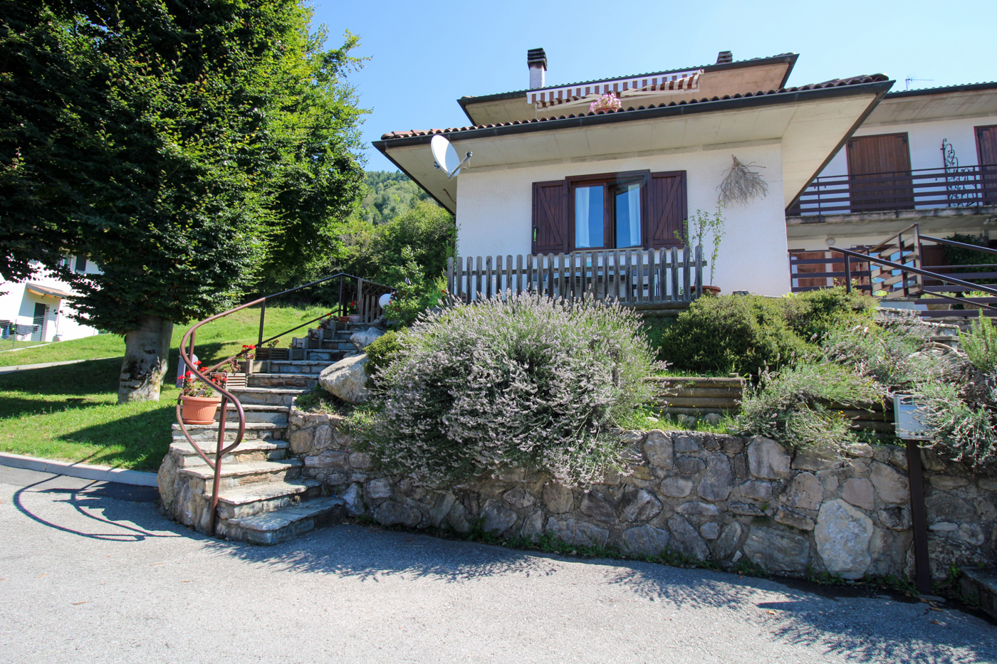 Quadrilocale in vendita a Centro Valle Intelvi