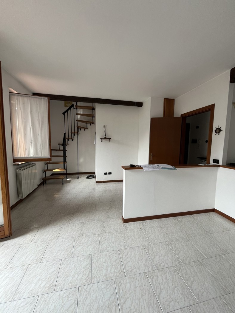 Trilocale in vendita a Faggeto Lario