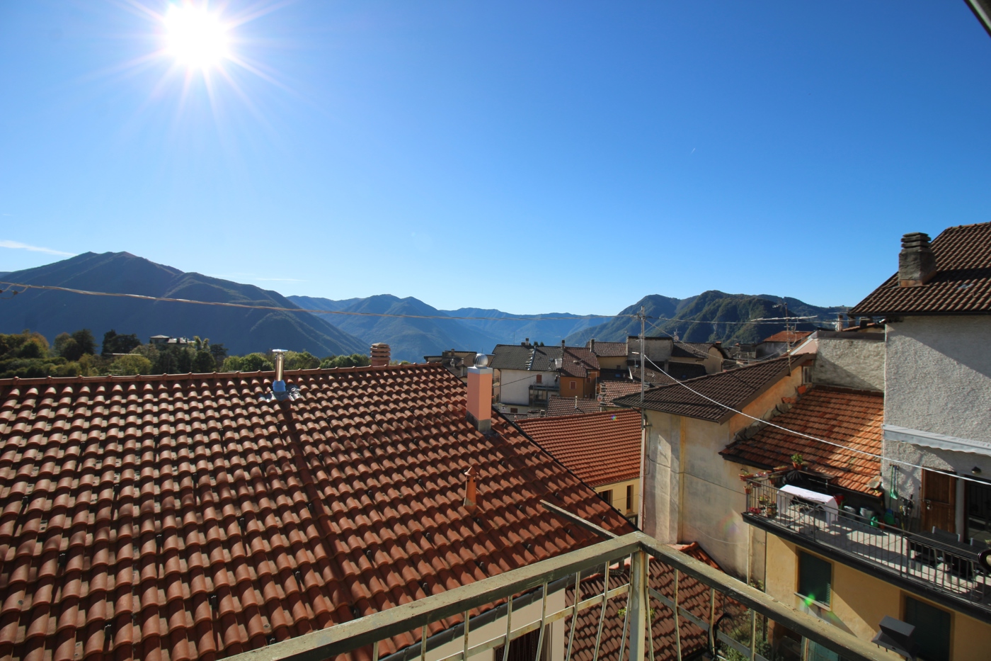 Casa indipendente vista lago a Pigra