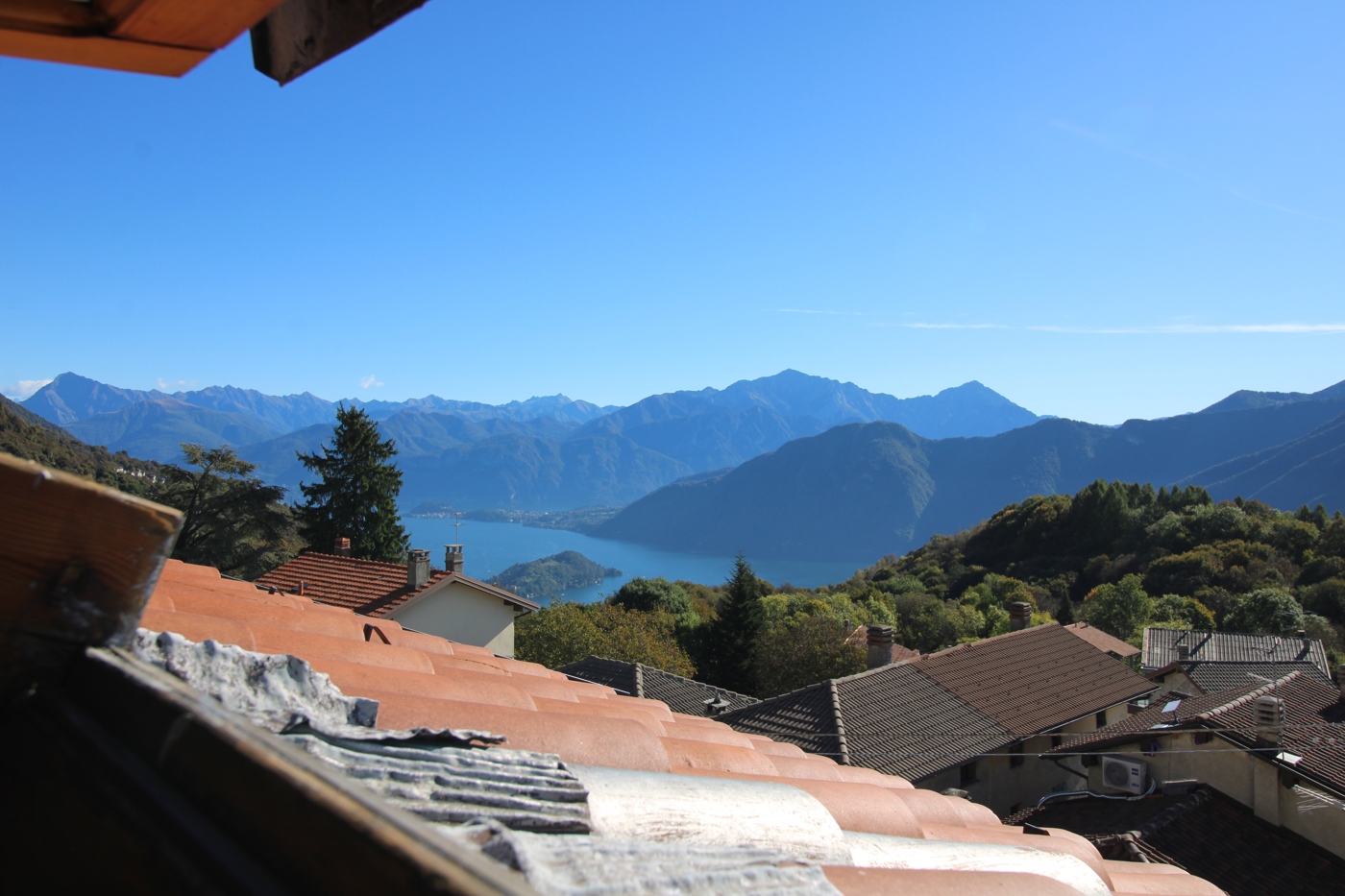 Casa indipendente vista lago a Pigra
