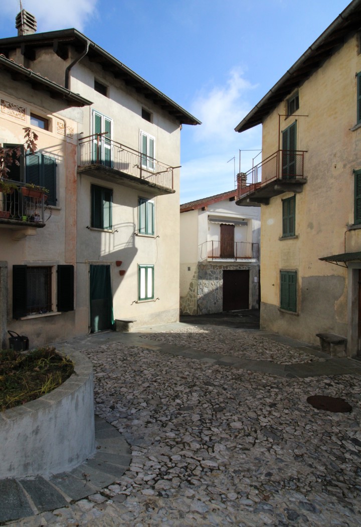 Casa indipendente vista lago a Pigra