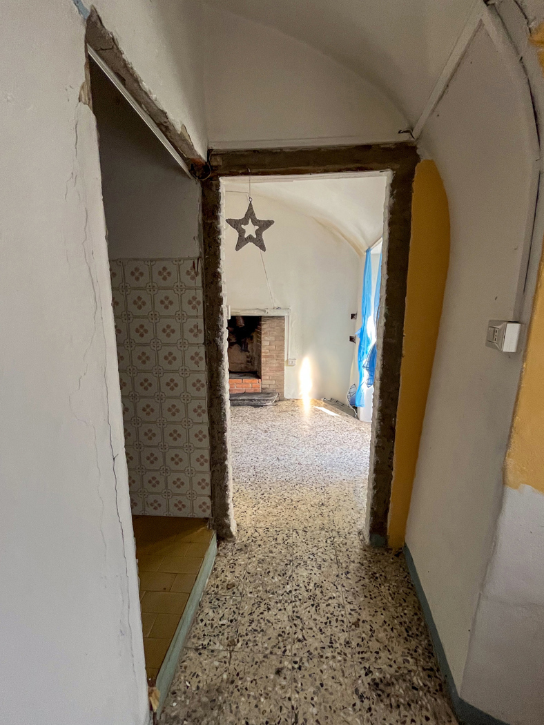 Casa indipendente con giardino a Alta Valle Intelvi