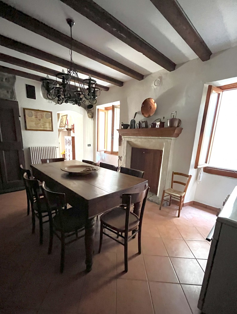 Casa indipendente ristrutturata a Alta Valle Intelvi