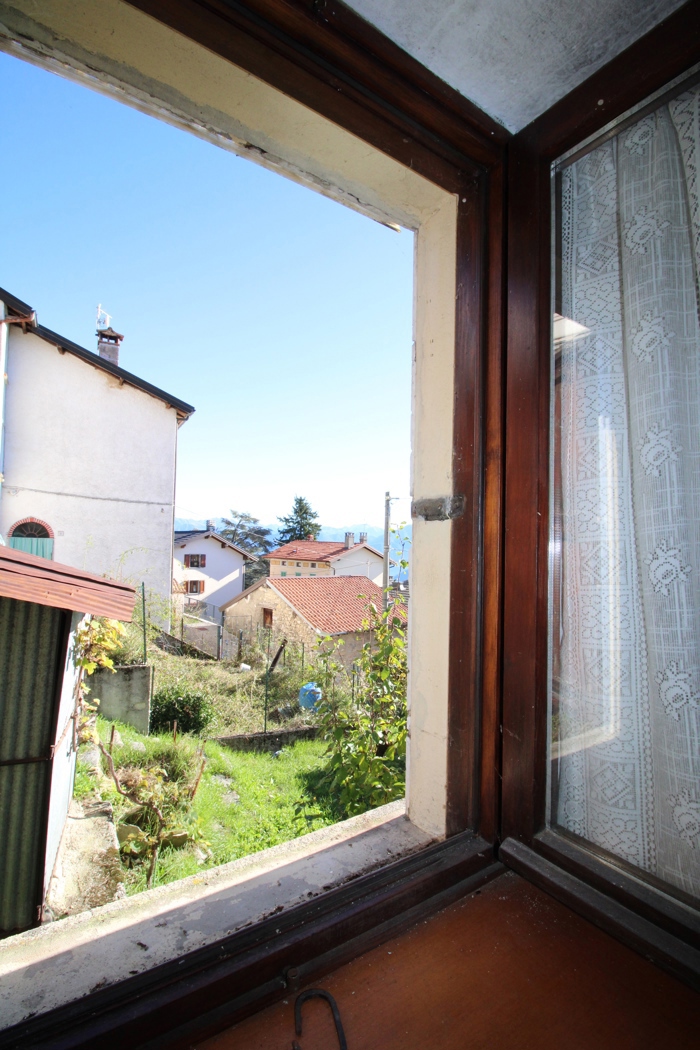 Casa indipendente vista lago a Pigra