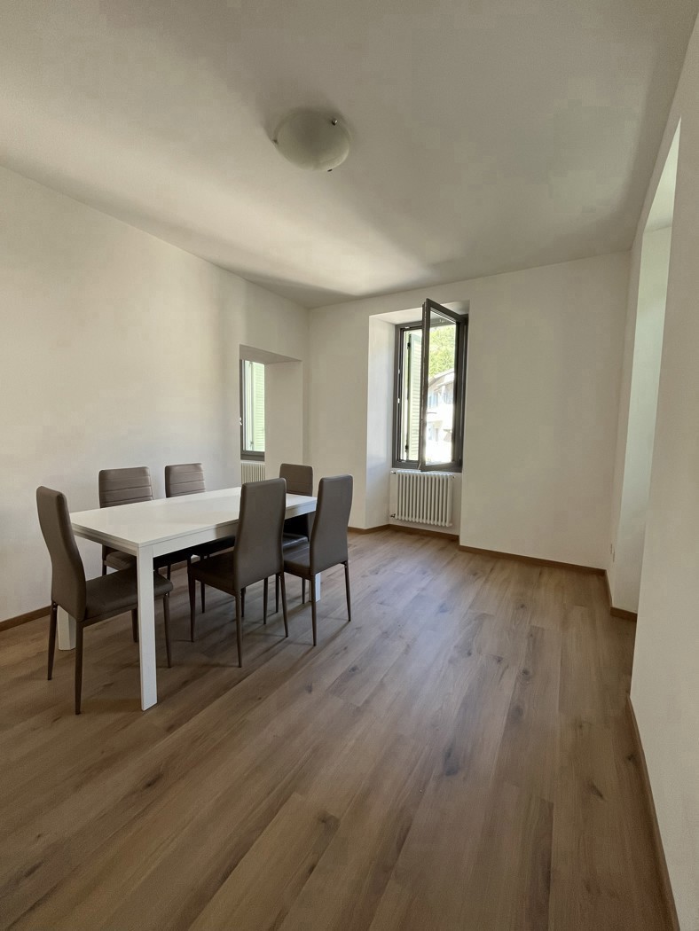 Trilocale ristrutturato a Centro Valle Intelvi