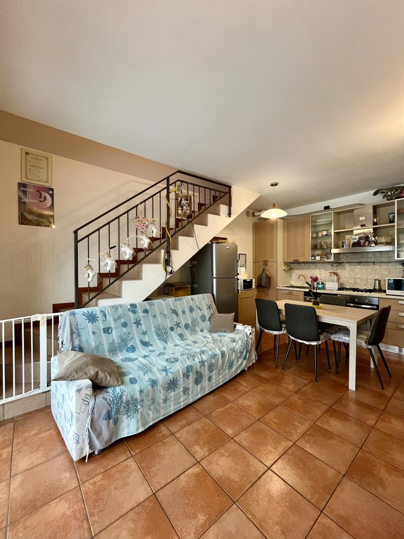 Quadrilocale in vendita a Centro Valle Intelvi