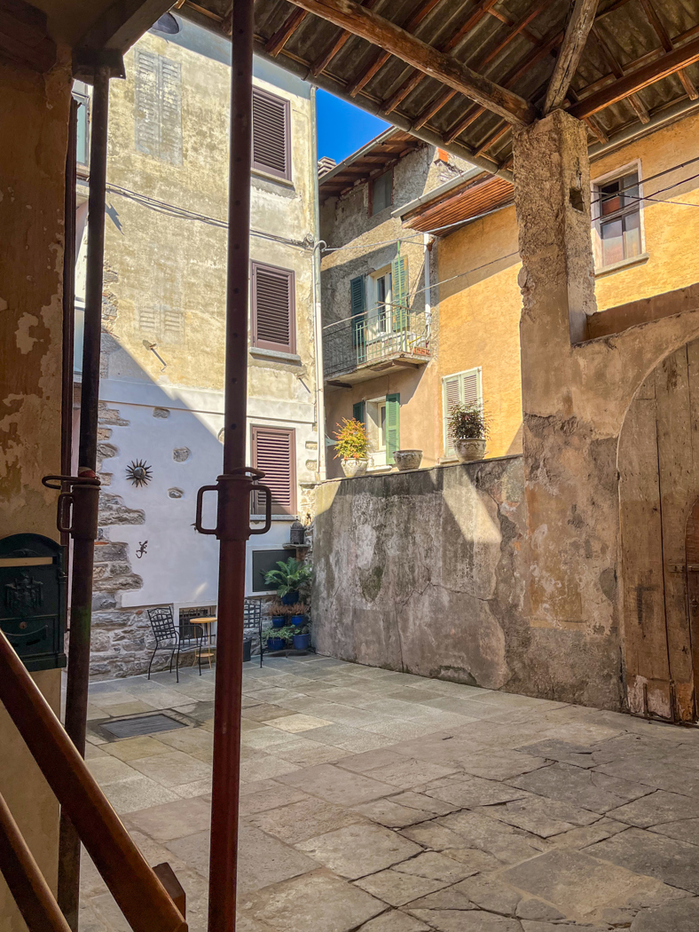 Trilocale in vendita a Porlezza