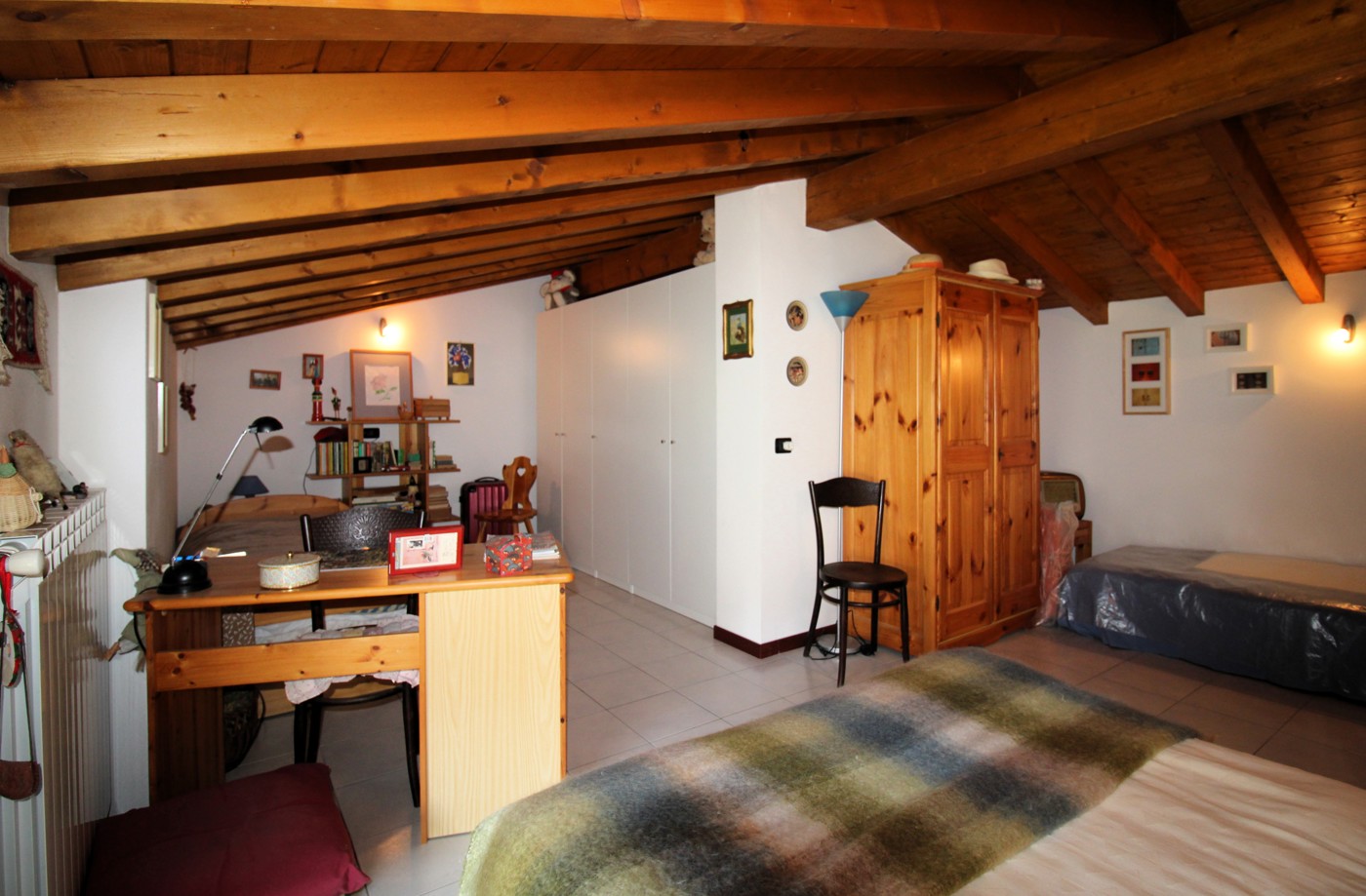 Quadrilocale in vendita a Alta Valle Intelvi