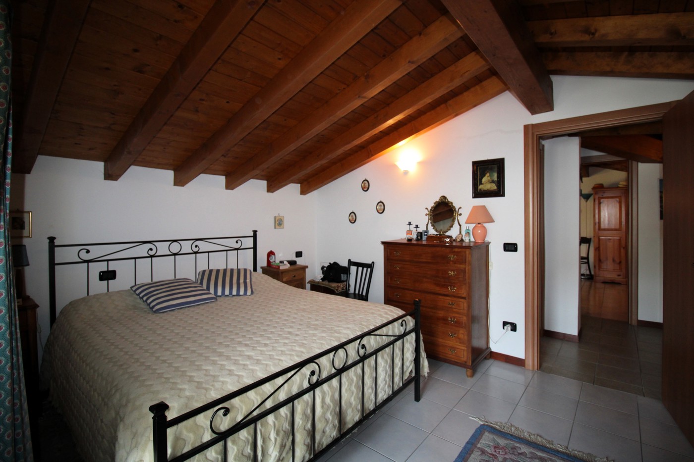 Quadrilocale in vendita a Alta Valle Intelvi