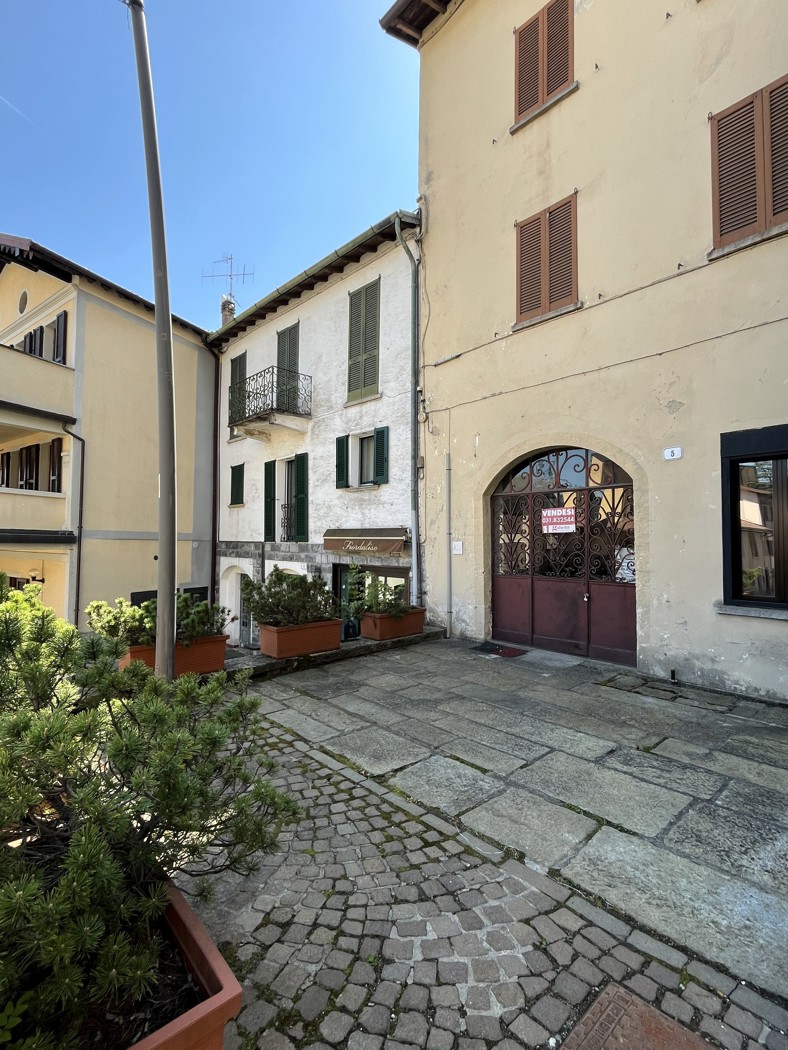 Casa indipendente in vendita a Alta Valle Intelvi