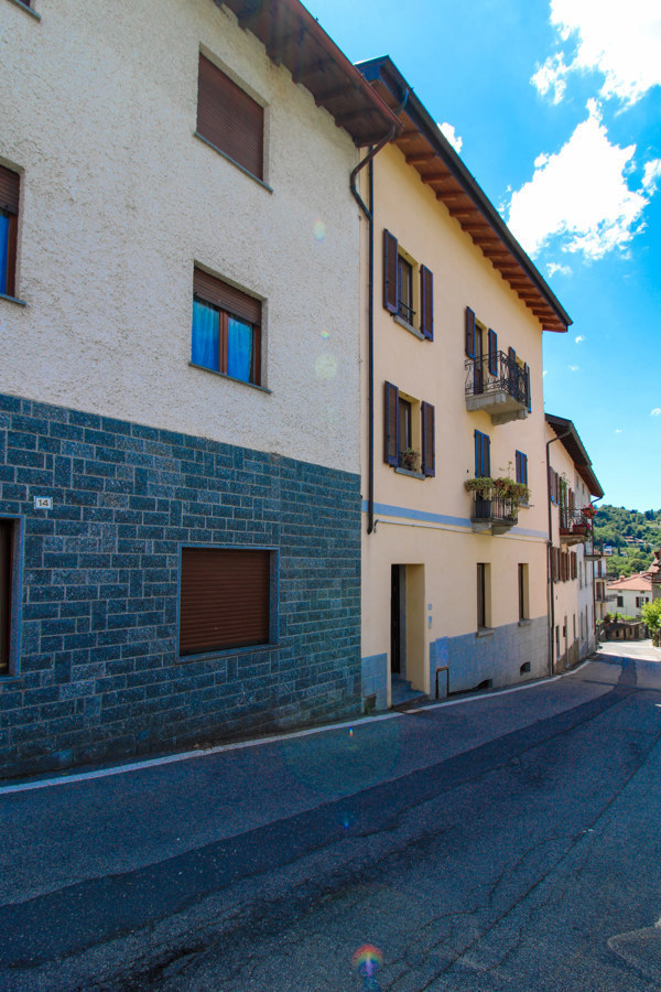Bilocale arredato in affitto a Laino