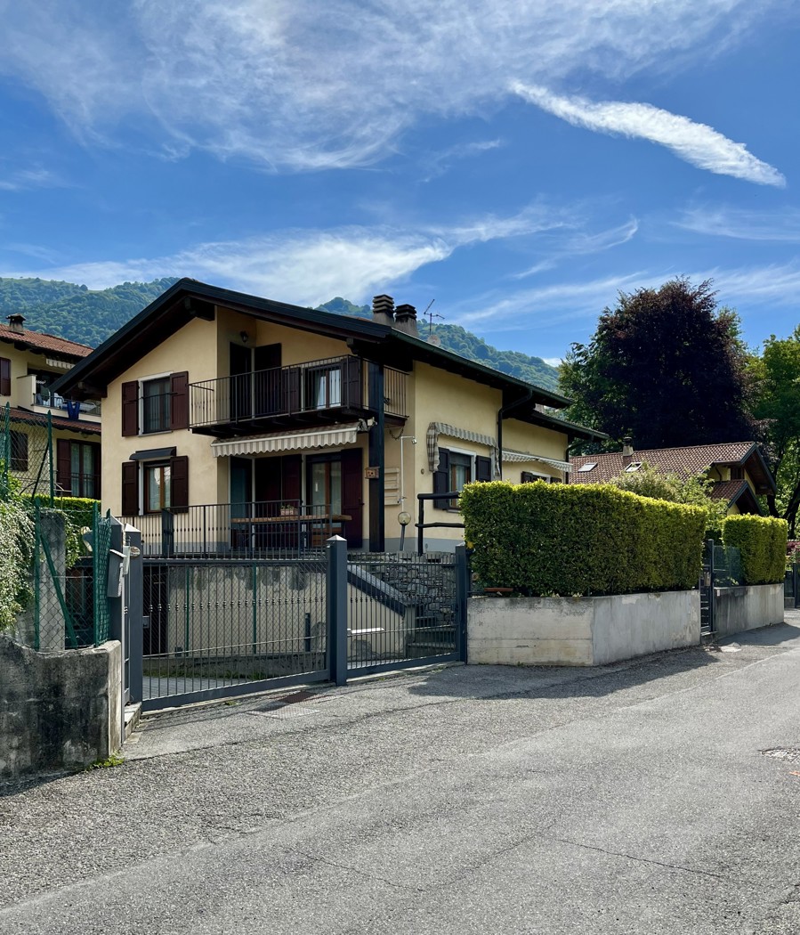Villa in vendita a Centro Valle Intelvi