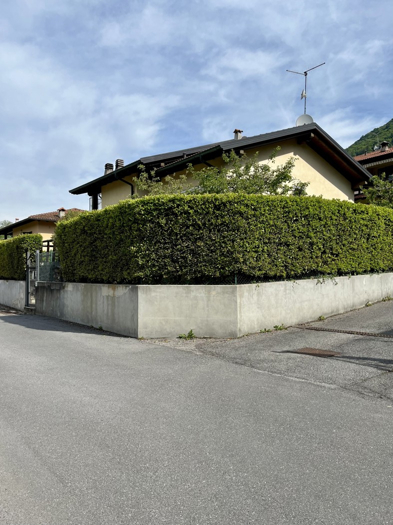 Villa in vendita a Centro Valle Intelvi