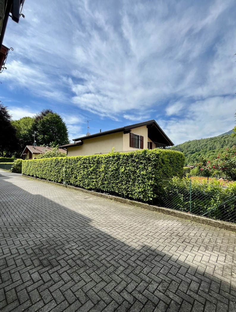 Villa in vendita a Centro Valle Intelvi