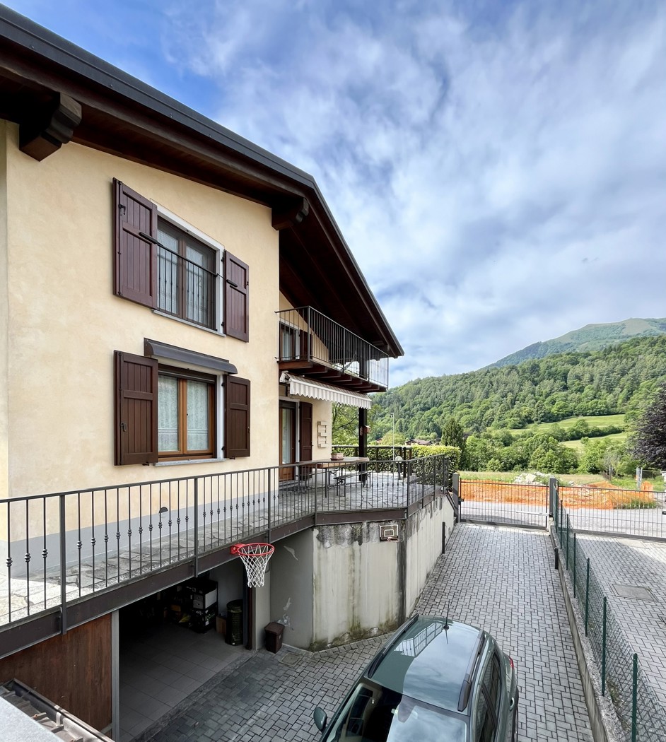 Villa in vendita a Centro Valle Intelvi
