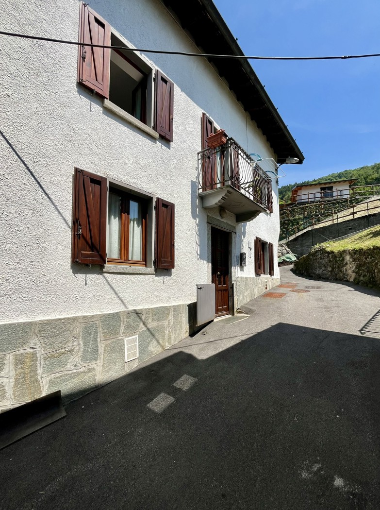 Casa indipendente in vendita a Centro Valle Intelvi