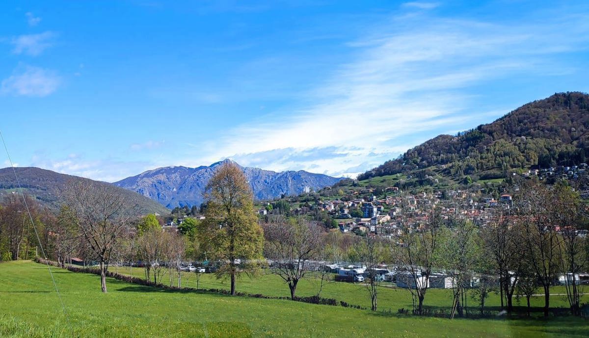 Bilocale arredato in affitto a Centro Valle Intelvi