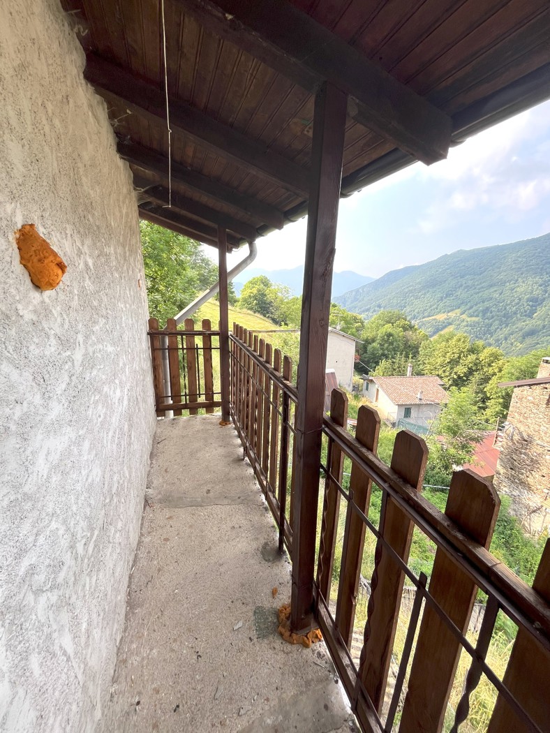 Casa indipendente in vendita a San Nazzaro Val Cavargna
