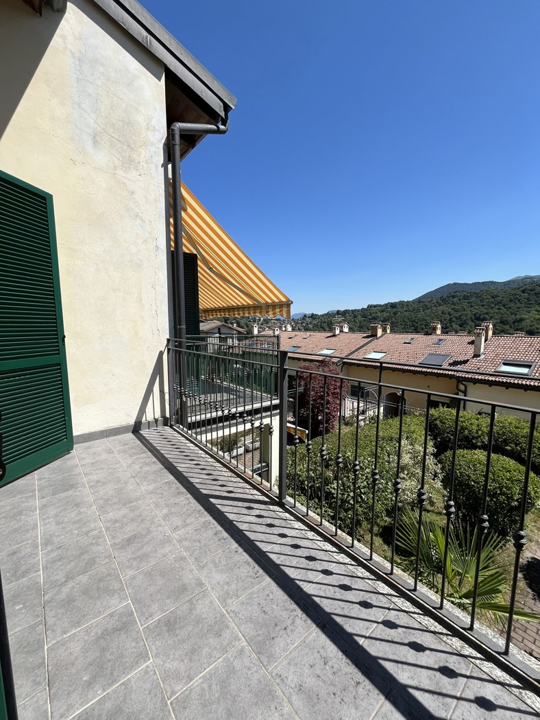 Trilocale in vendita a Alta Valle Intelvi