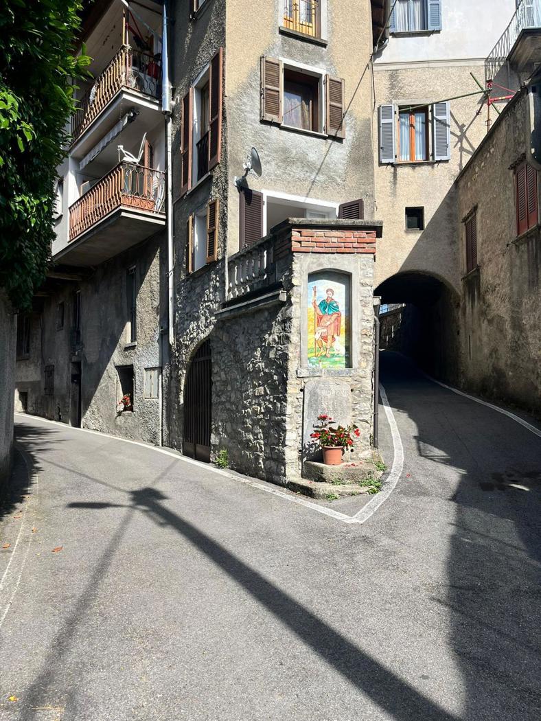 Casa indipendente in vendita a Dizzasco