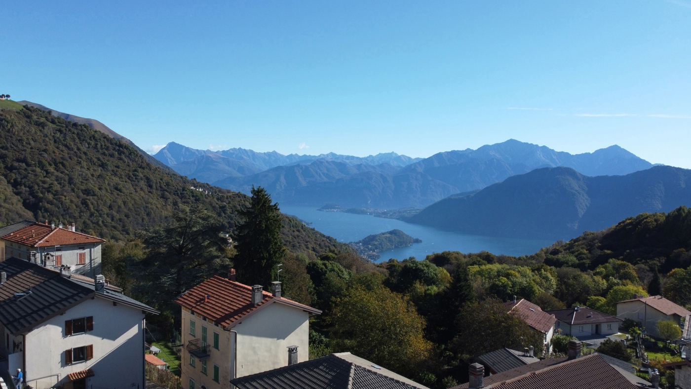 Casa indipendente vista lago a Pigra
