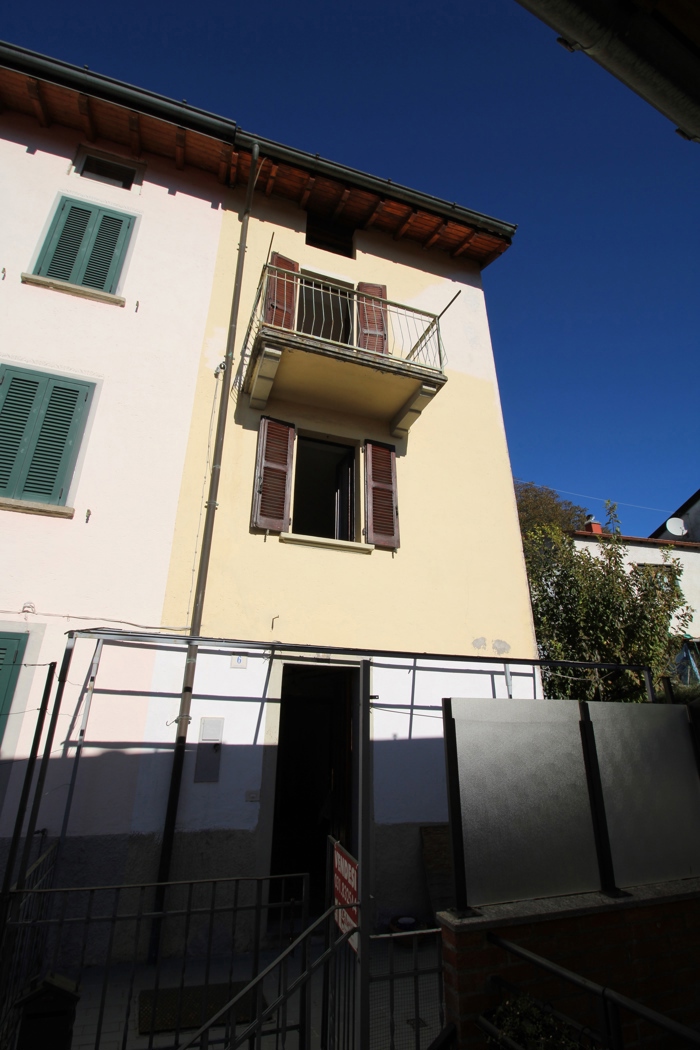 Casa indipendente vista lago a Pigra
