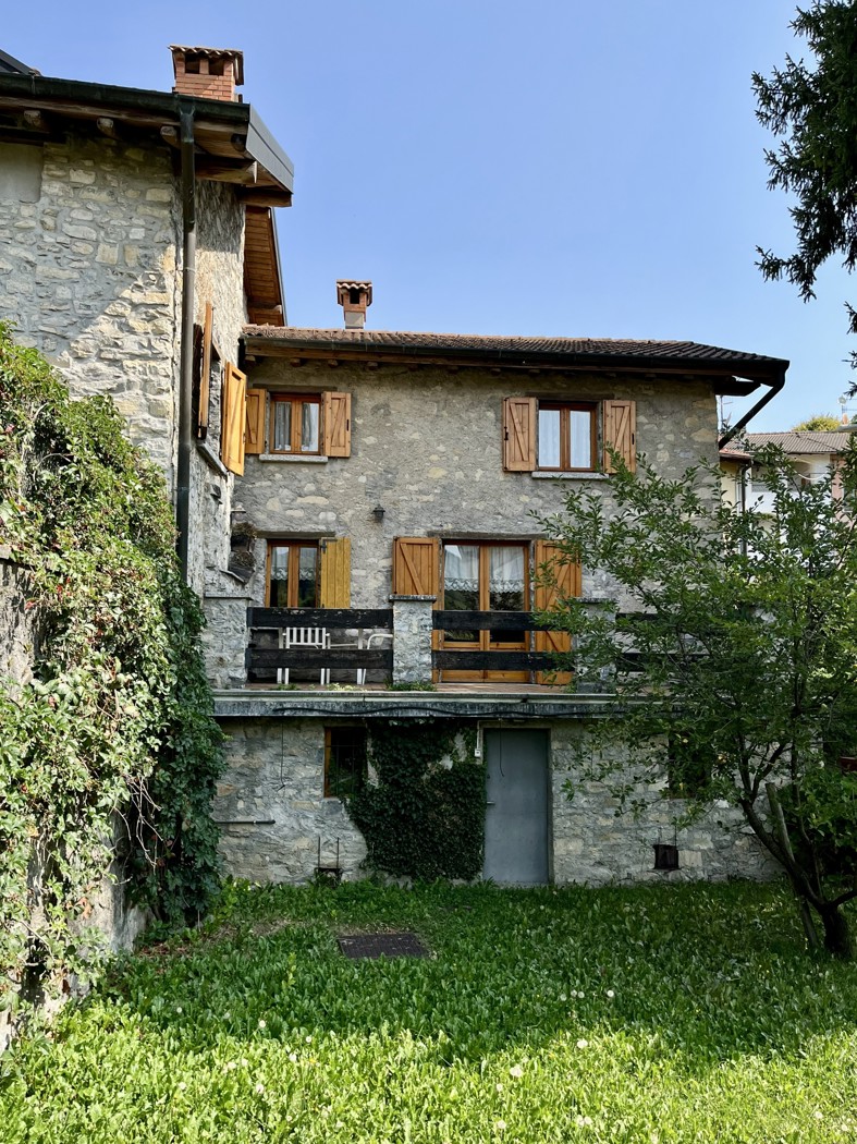 Villa in vendita a Alta Valle Intelvi