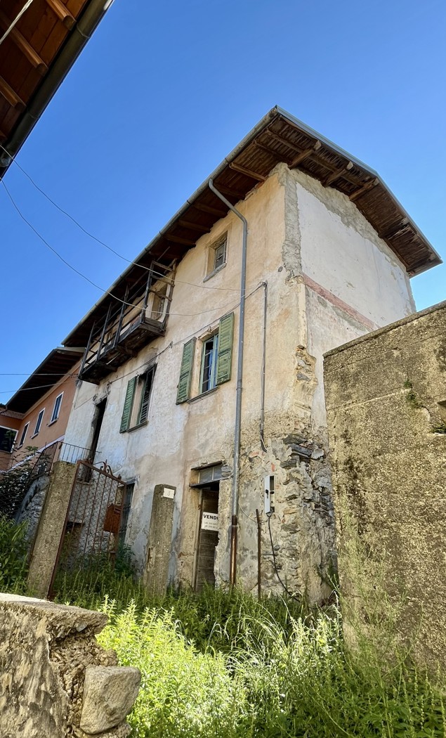 Casa indipendente in vendita a Cusino