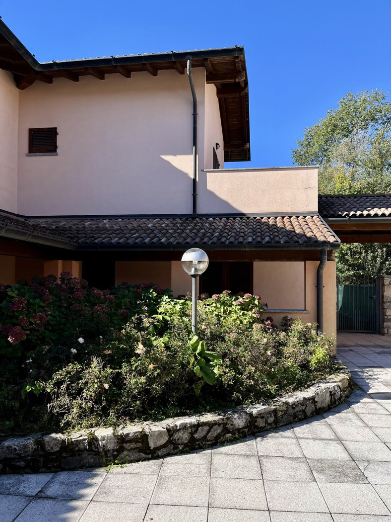 Appartamento in vendita a Alta Valle Intelvi
