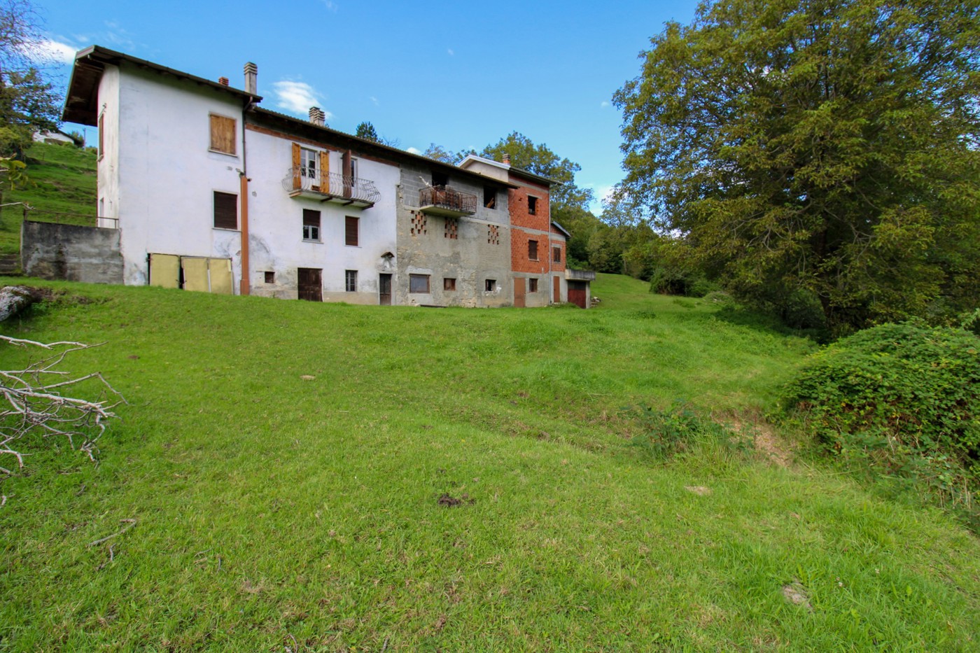 Casa indipendente in vendita a Alta Valle Intelvi
