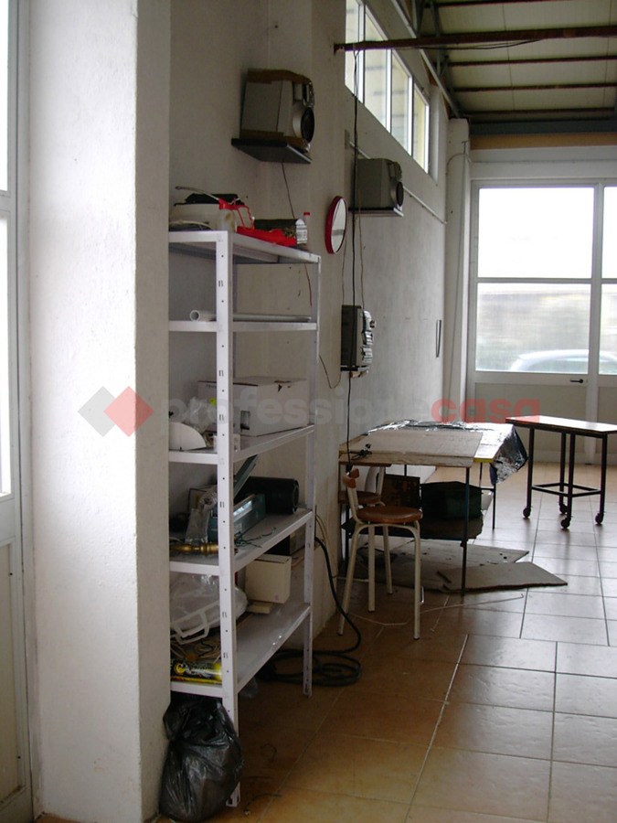 Magazzino in vendita a Gattico-Veruno