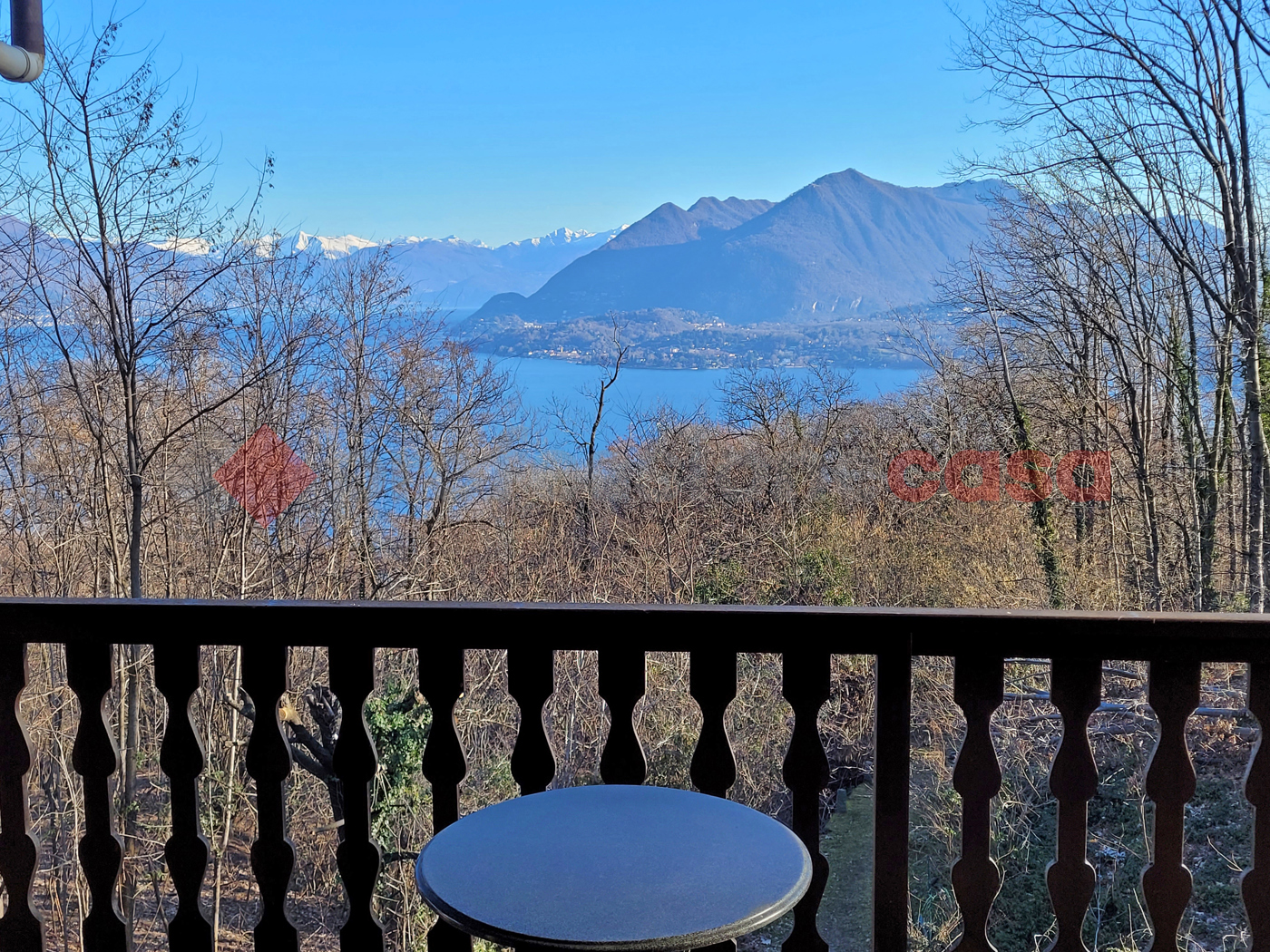 Villa Bifamiliare con giardino a Stresa