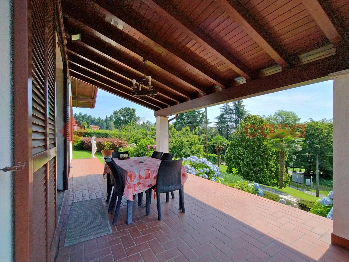 Villa con giardino a Arona