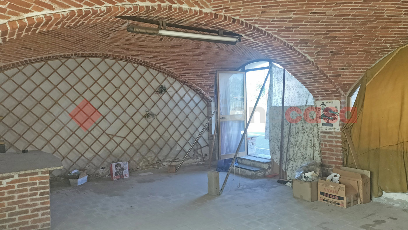 Rustico da ristrutturare a Borgomanero