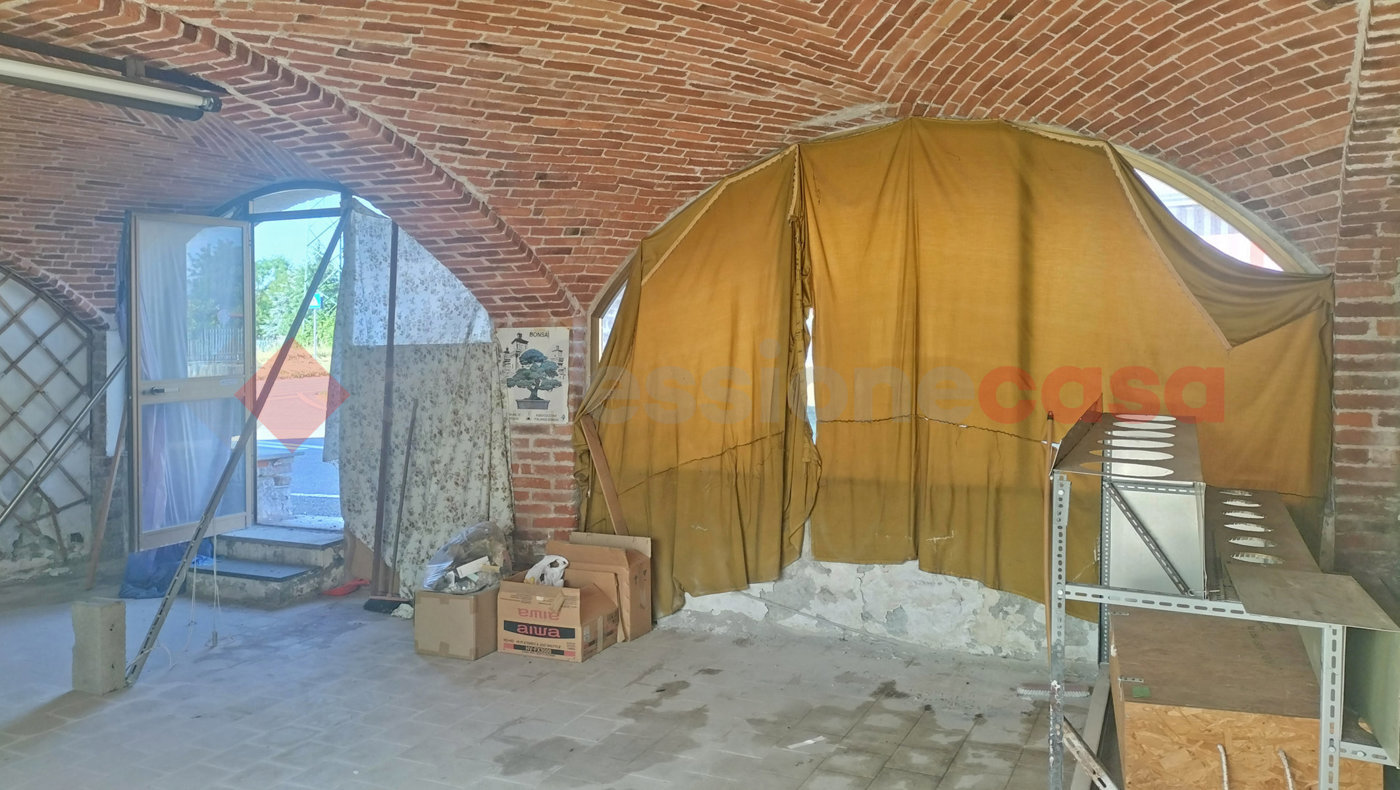 Rustico da ristrutturare a Borgomanero