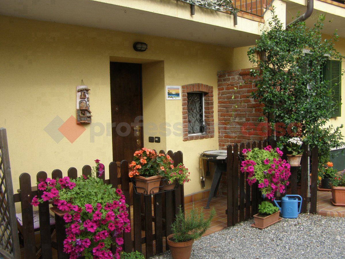 Bilocale in vendita a Varallo Pombia