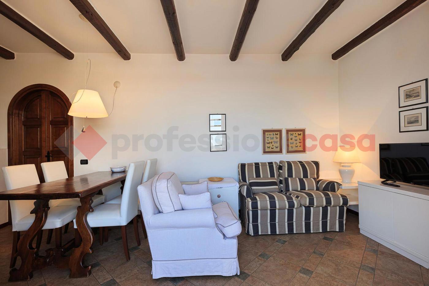 Trilocale arredato in affitto a Belgirate