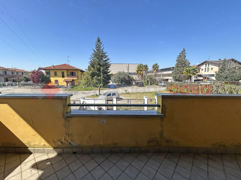 Casa indipendente con giardino a Borgo Ticino